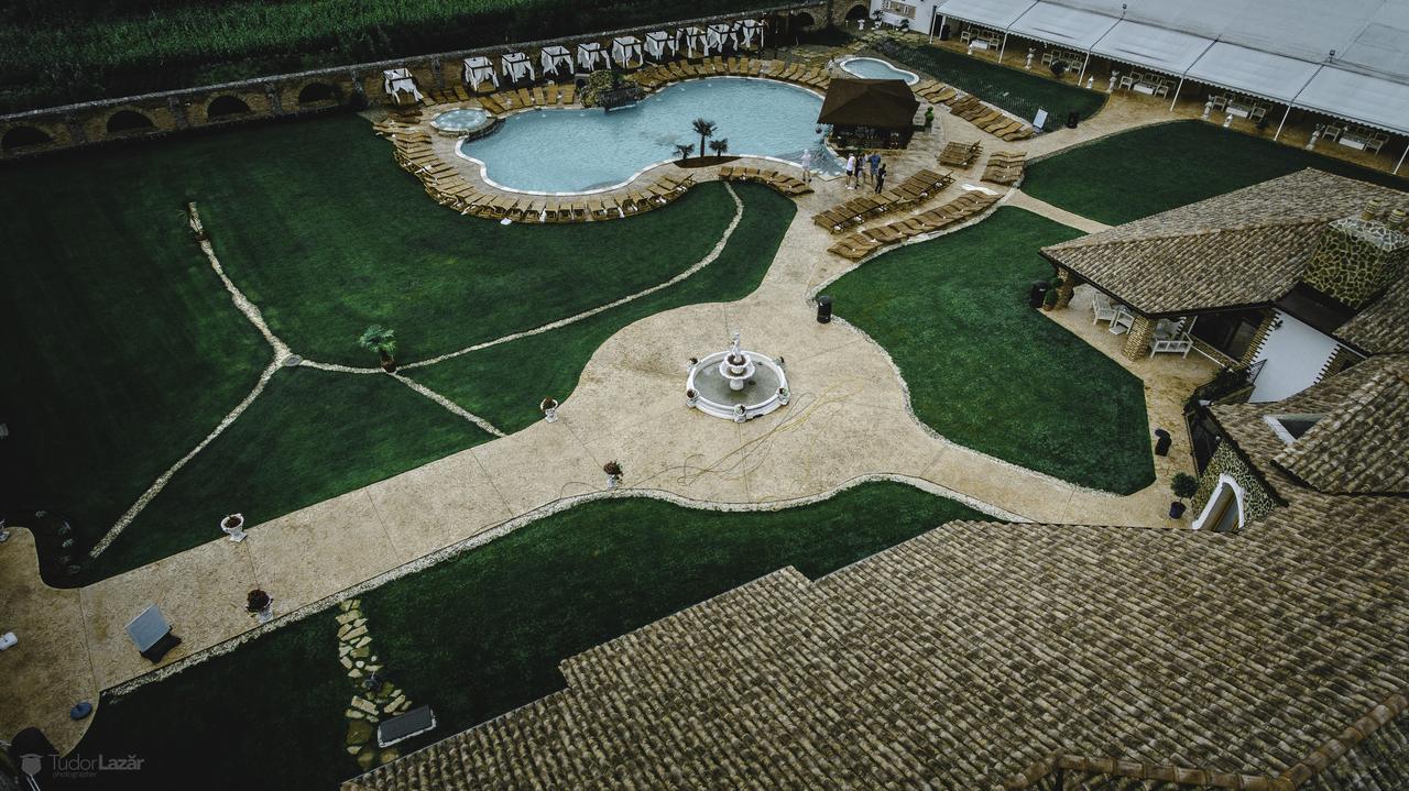 Paradisul Transilvaniei Resort Blaj ภายนอก รูปภาพ